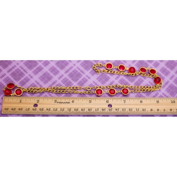 Vintage Red Rhinestones Gold Tone Chain Elegant Necklace 29 inch - V12 - Picture 3 of 3